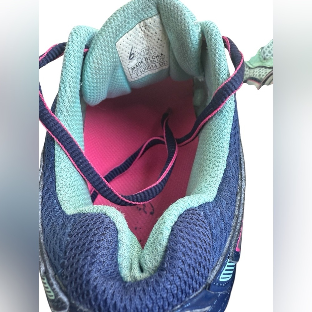 Donated to Philippines—-ASICS Green and Pink Athletic Shoes with Mesh Upper - Picture 7 of 16